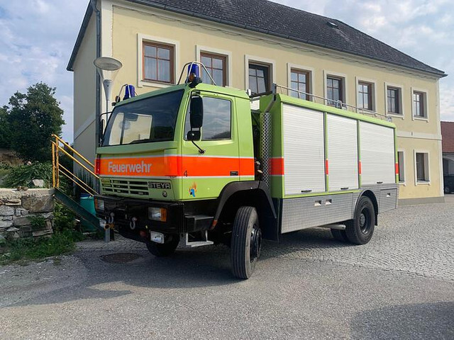 Steyr 15S31 4x4 Feuerwehrfahrzeug - Hasičský vůz: obrázek 1 Steyr 15S31 4x4 Feuerwehrfahrzeug - Hasičský vůz: obrázek 1