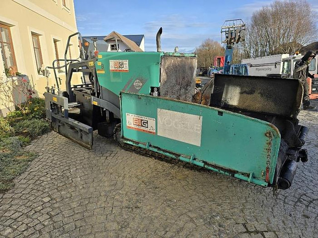 Vögele Super 800 Asphaltfertiger - Technika pro ukládaní asfaltu: obrázek 1 Vögele Super 800 Asphaltfertiger - Technika pro ukládaní asfaltu: obrázek 1