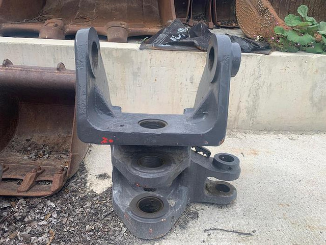 Volvo Stütze / Knickgelenk / Anbaubock passend zu Volvo ECR88 - Rýpadlo: obrázek 4 Volvo Stütze / Knickgelenk / Anbaubock passend zu Volvo ECR88 - Rýpadlo: obrázek 4