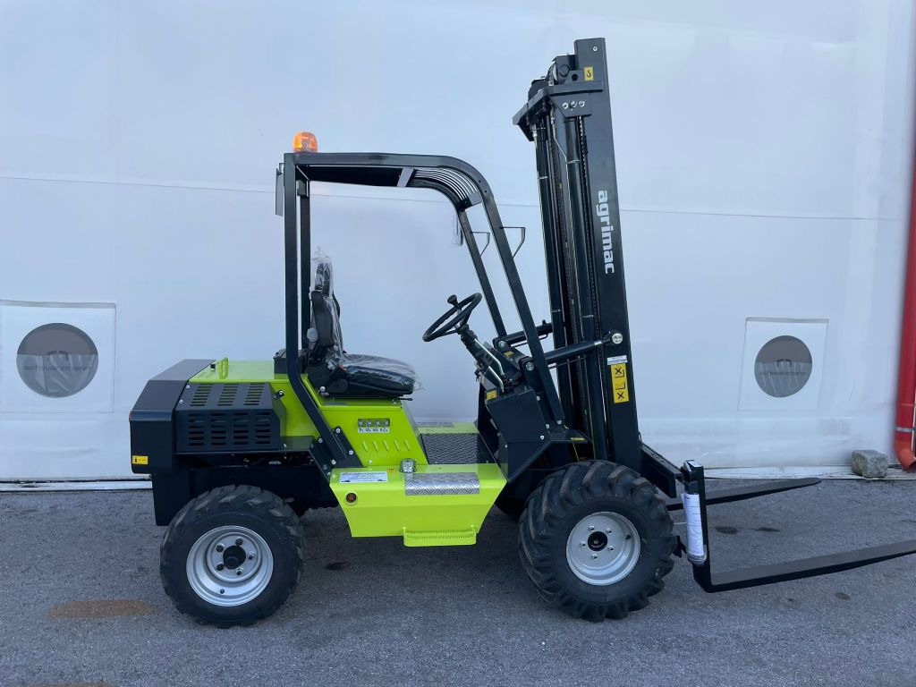 Agrimac TW12 - Dieselový vysokozdvižný vozík: obrázek 1 Agrimac TW12 - Dieselový vysokozdvižný vozík: obrázek 1