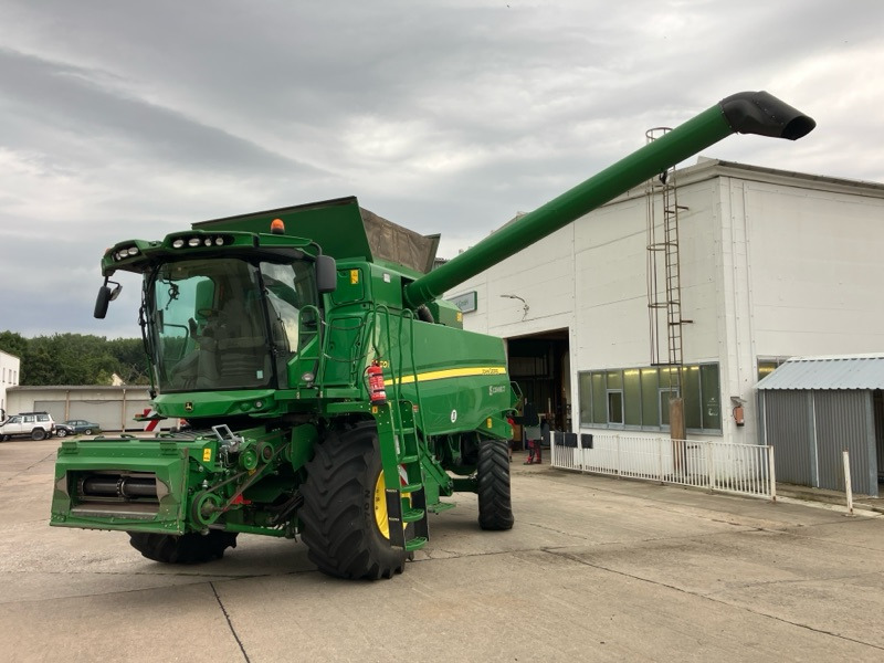 John Deere T560 mit 622R Schneidwerk - Sklízecí mlátička: obrázek 1 John Deere T560 mit 622R Schneidwerk - Sklízecí mlátička: obrázek 1