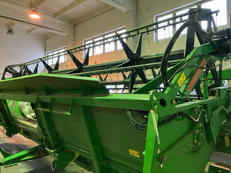 John Deere T560 mit 622R Schneidwerk - Sklízecí mlátička: obrázek 3 John Deere T560 mit 622R Schneidwerk - Sklízecí mlátička: obrázek 3