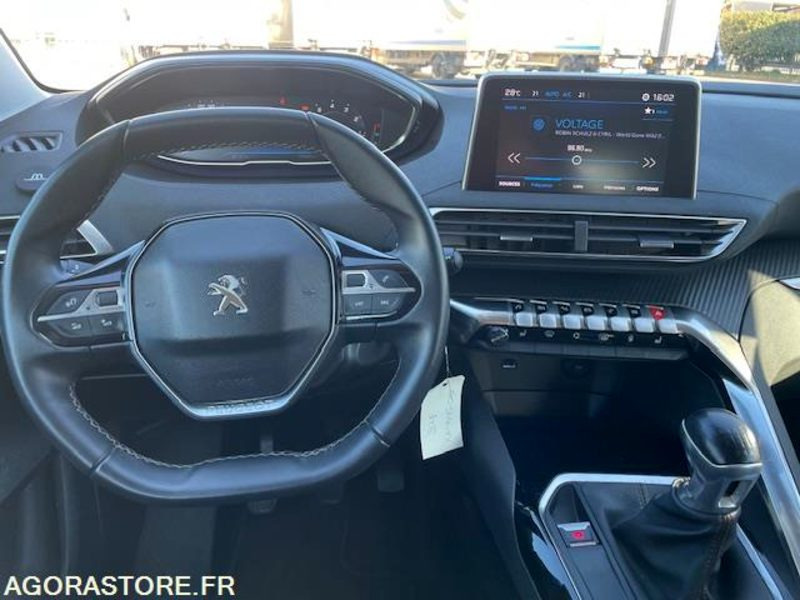 3008 ACTIVE 1.2i 130cv- 2018- 94200 KM - SUV: obrázek 5 3008 ACTIVE 1.2i 130cv- 2018- 94200 KM - SUV: obrázek 5