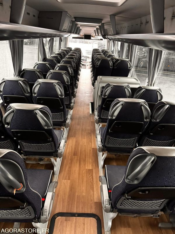 AUTOCAR MAN LIONS COACH R10 / 13M / 53+1+1+WC / 308 703KM - Turistický autobus: obrázek 5 AUTOCAR MAN LIONS COACH R10 / 13M / 53+1+1+WC / 308 703KM - Turistický autobus: obrázek 5