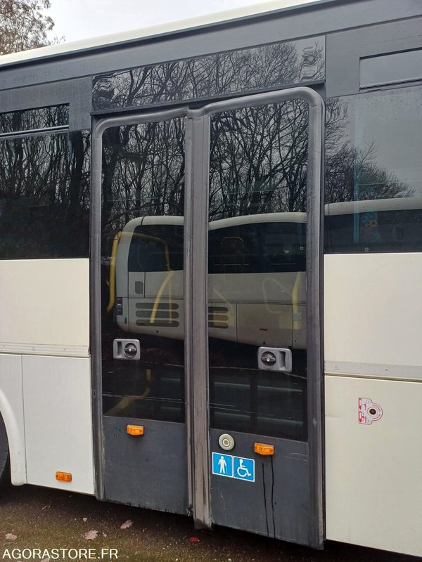 CAR IRISBUS RECREO -N° 19925 - MEC2011 -353000KM/ BG-766-BL - Autobus: obrázek 4 CAR IRISBUS RECREO -N° 19925 - MEC2011 -353000KM/ BG-766-BL - Autobus: obrázek 4