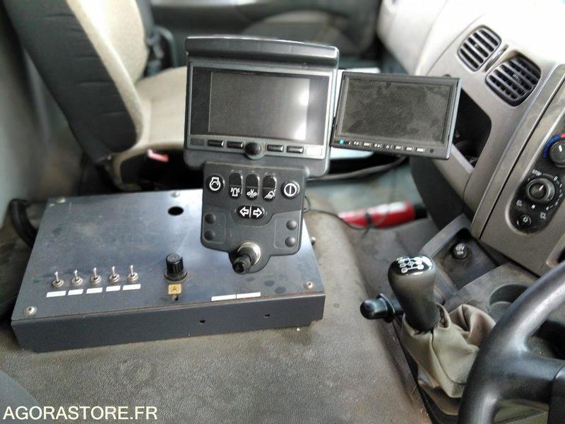 BALAYEUSE DM-075-AD - Zametací vůz: obrázek 2 BALAYEUSE DM-075-AD - Zametací vůz: obrázek 2