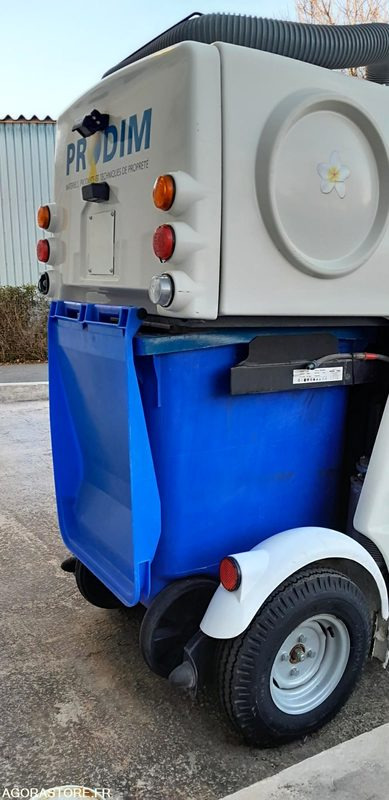 BALAYEUSE ELECTRIQUE ECO 36 - Zametací vůz: obrázek 2 BALAYEUSE ELECTRIQUE ECO 36 - Zametací vůz: obrázek 2