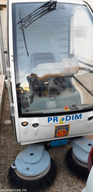 BALAYEUSE ELECTRIQUE ECO 36 - Zametací vůz: obrázek 3 BALAYEUSE ELECTRIQUE ECO 36 - Zametací vůz: obrázek 3