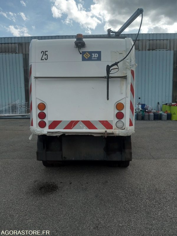 BALAYEUSE RAVO 5 SERIES 540 XL95FCH4CD1020902 - Zametací vůz: obrázek 4 BALAYEUSE RAVO 5 SERIES 540 XL95FCH4CD1020902 - Zametací vůz: obrázek 4