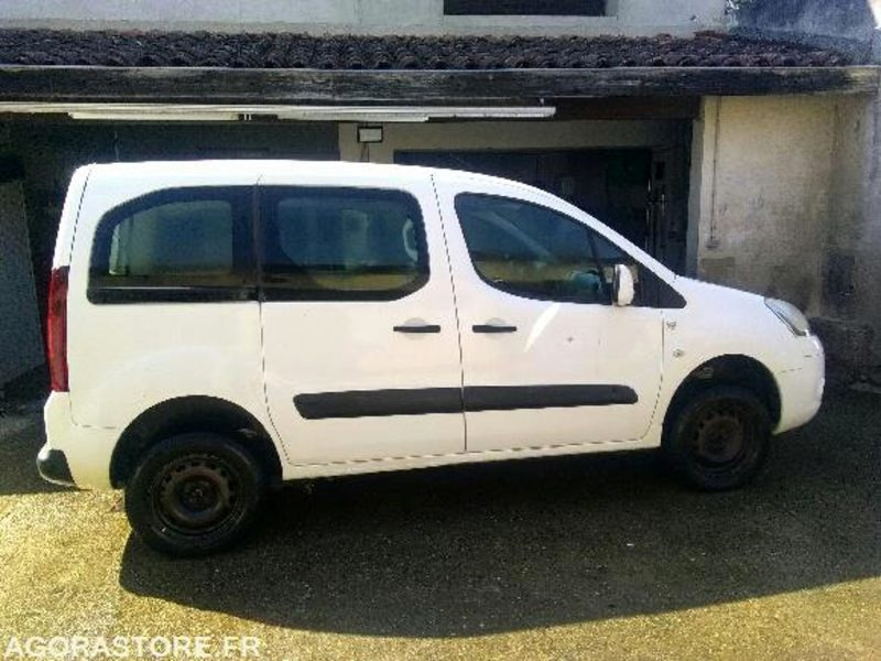 BERLINGO 4x4 MULTISPACE 1,6 HDI 90 - 187070km - 2013 - Osobní auto: obrázek 1 BERLINGO 4x4 MULTISPACE 1,6 HDI 90 - 187070km - 2013 - Osobní auto: obrázek 1