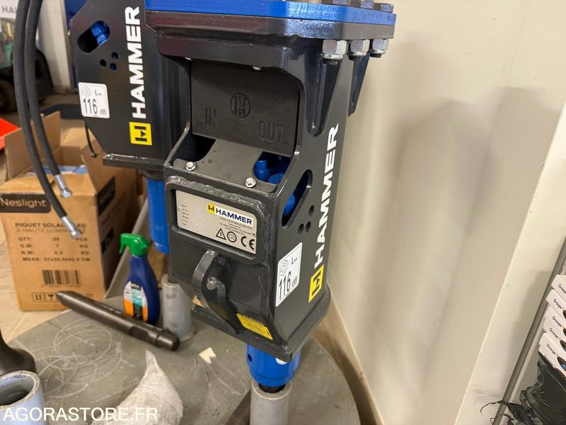 BRH HAMMER SB 70 Pelles de 500kg - 1.6T NEUF - Hydraulické kladivo: obrázek 3 BRH HAMMER SB 70 Pelles de 500kg - 1.6T NEUF - Hydraulické kladivo: obrázek 3