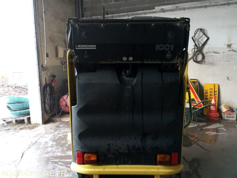 Balayeuse Karcher - Zametací vůz: obrázek 5 Balayeuse Karcher - Zametací vůz: obrázek 5