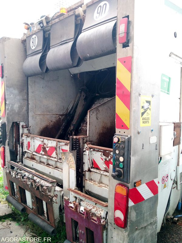 Bom Renault 320DXI - Vůz na odvoz odpadků: obrázek 5 Bom Renault 320DXI - Vůz na odvoz odpadků: obrázek 5