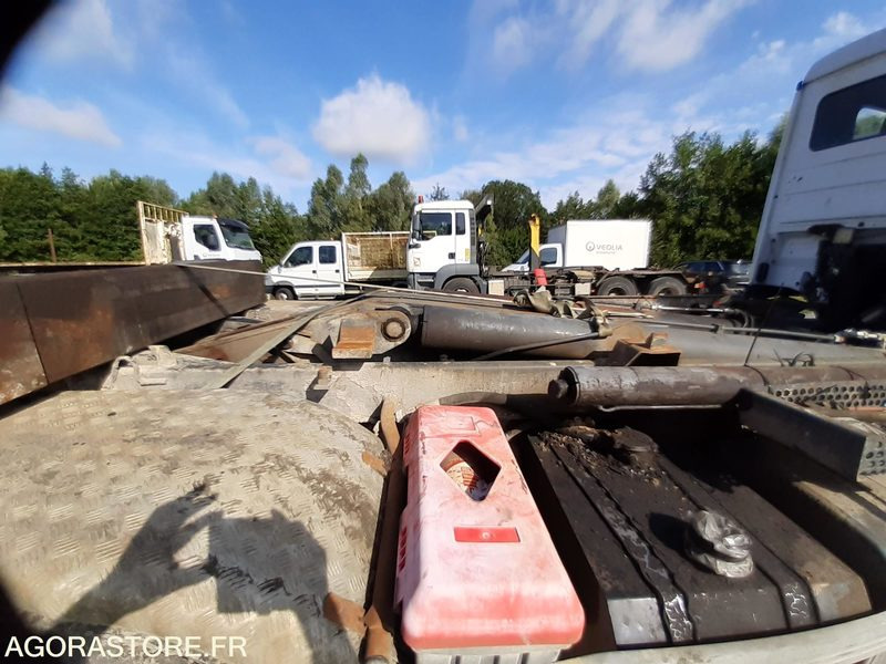 CAMION AMPLIROLL MERCEDES CW-382-ZT - Hákový nosič kontejnerů: obrázek 4 CAMION AMPLIROLL MERCEDES CW-382-ZT - Hákový nosič kontejnerů: obrázek 4