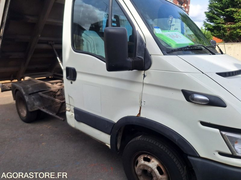 CAMION BENNE IVECO DAILY - Dodávka sklápěč: obrázek 2 CAMION BENNE IVECO DAILY - Dodávka sklápěč: obrázek 2