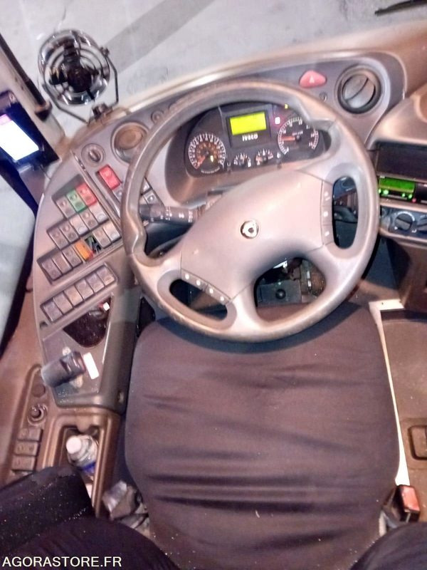 CAR IRISBUS RECREO N°11411 MEC 2009 - KM 264000 - Školní autobus: obrázek 5 CAR IRISBUS RECREO N°11411 MEC 2009 - KM 264000 - Školní autobus: obrázek 5