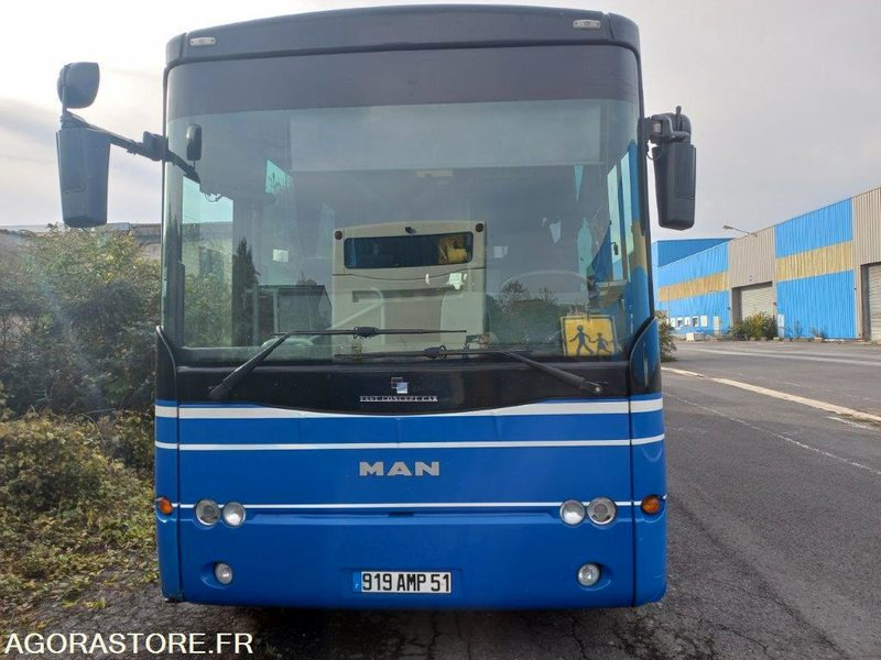 CAR MAN SYTER 919-AMP-51 - Školní autobus: obrázek 1 CAR MAN SYTER 919-AMP-51 - Školní autobus: obrázek 1