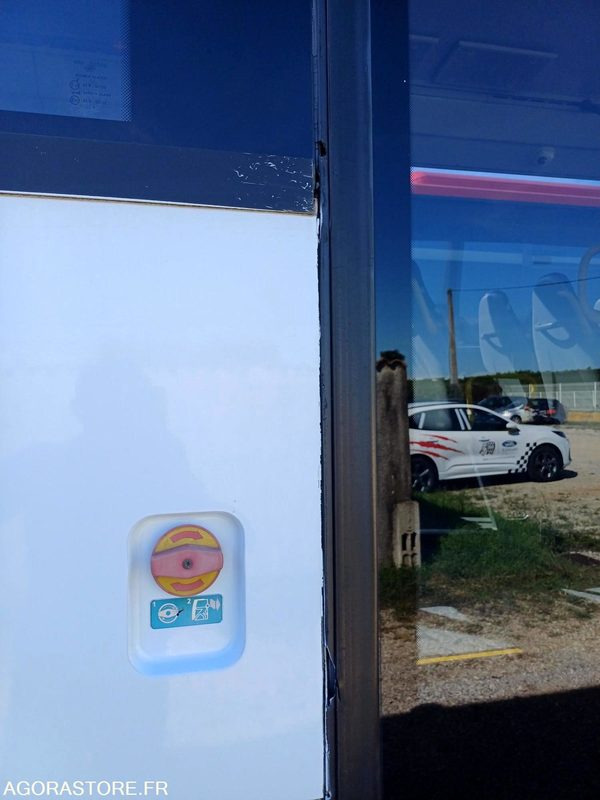 CAR MERCEDES BENZ INTOURO 21886 (6109) MEC 30/12/2009 335477 KM AJ-792-BQ - Školní autobus: obrázek 4 CAR MERCEDES BENZ INTOURO 21886 (6109) MEC 30/12/2009 335477 KM AJ-792-BQ - Školní autobus: obrázek 4