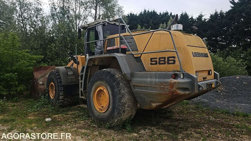 CHARGEUR SUR PNEUS LIEBHERR L586 - VATZ0461AZB032490 - 2013 / 13 580 HEURES - Nakladač: obrázek 4 CHARGEUR SUR PNEUS LIEBHERR L586 - VATZ0461AZB032490 - 2013 / 13 580 HEURES - Nakladač: obrázek 4