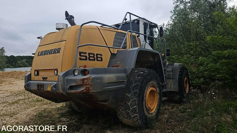 CHARGEUR SUR PNEUS LIEBHERR L586 - VATZ0461AZB032490 - 2013 / 13 580 HEURES - Nakladač: obrázek 3 CHARGEUR SUR PNEUS LIEBHERR L586 - VATZ0461AZB032490 - 2013 / 13 580 HEURES - Nakladač: obrázek 3