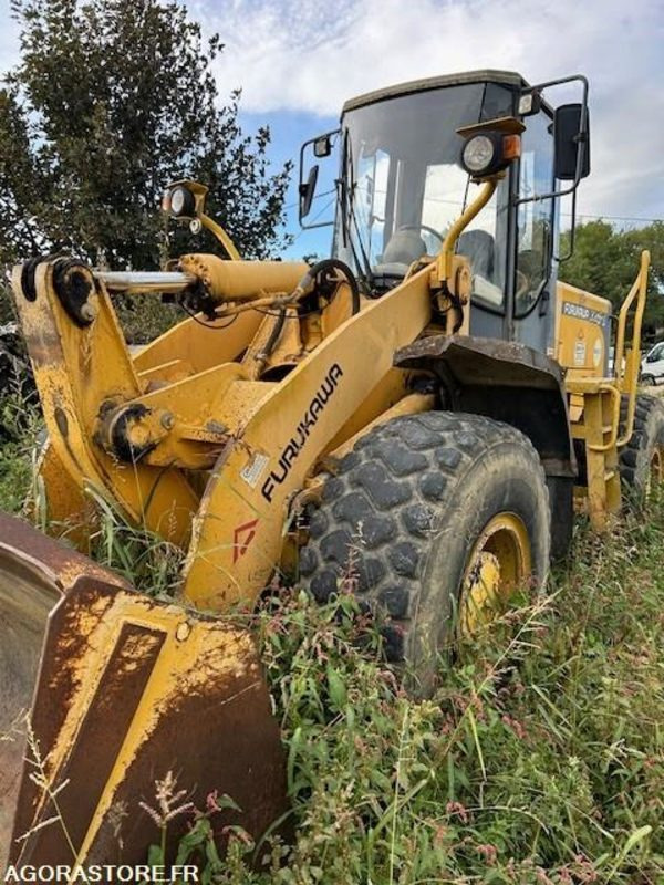 CHARGEUSE FURUKAWA 335 - 2000 - 5800 HEURES - Nakladač: obrázek 4 CHARGEUSE FURUKAWA 335 - 2000 - 5800 HEURES - Nakladač: obrázek 4