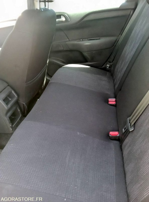 CITROEN C4 - Osobní auto: obrázek 2 CITROEN C4 - Osobní auto: obrázek 2