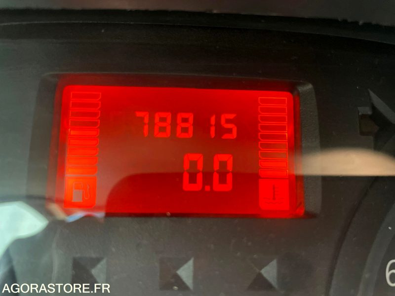 CLIO GPL 1.2 288AJD93 - Osobní auto: obrázek 5 CLIO GPL 1.2 288AJD93 - Osobní auto: obrázek 5