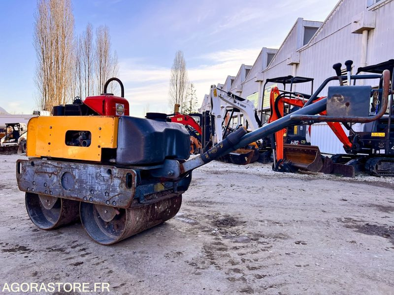 COMPACTEUR À MAIN BELL GROUP BWR650 - 2010 - Válec: obrázek 2 COMPACTEUR À MAIN BELL GROUP BWR650 - 2010 - Válec: obrázek 2