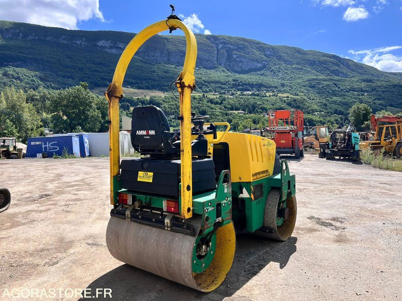 COMPACTEUR AMMANN AV26-2 ROULEAU TANDEM VIBRANT ARTICULÉ - ANNÉE 2008 - 1765 H - Válec: obrázek 4 COMPACTEUR AMMANN AV26-2 ROULEAU TANDEM VIBRANT ARTICULÉ - ANNÉE 2008 - 1765 H - Válec: obrázek 4