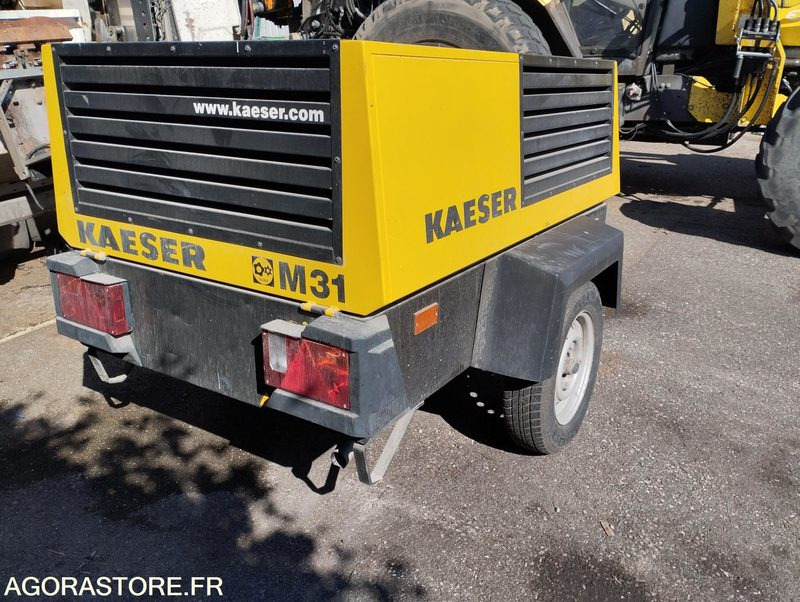 COMPRESSEUR DE CHANTIER KAESER M31 de 2002 8109VE99 - Mobilní kompresor: obrázek 3 COMPRESSEUR DE CHANTIER KAESER M31 de 2002 8109VE99 - Mobilní kompresor: obrázek 3
