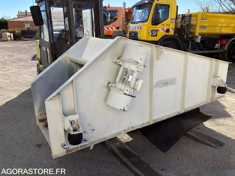 CRIBLE VIBRANT - SCALPEUR - JOEST - NEUF - Třídič: obrázek 1 CRIBLE VIBRANT - SCALPEUR - JOEST - NEUF - Třídič: obrázek 1