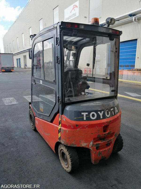 Chariot Toyota 8FBMT35 - 2015 (5210) - Elektrický vysokozdvižný vozík: obrázek 3 Chariot Toyota 8FBMT35 - 2015 (5210) - Elektrický vysokozdvižný vozík: obrázek 3