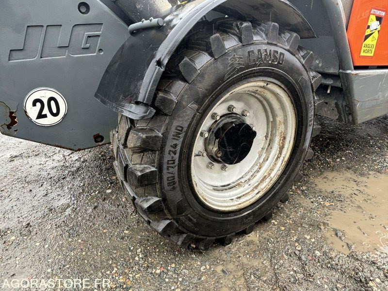 Teleskopický manipulátor Chariot télescopique JLG 3512: obrázek 11