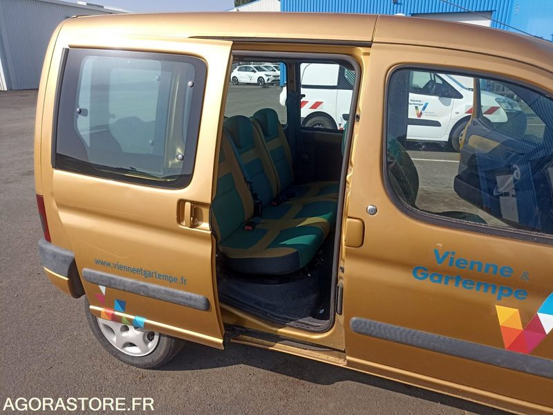 Citroën Berlingo 2L Hdi - 268784kms - 2002 - Osobní auto: obrázek 4 Citroën Berlingo 2L Hdi - 268784kms - 2002 - Osobní auto: obrázek 4