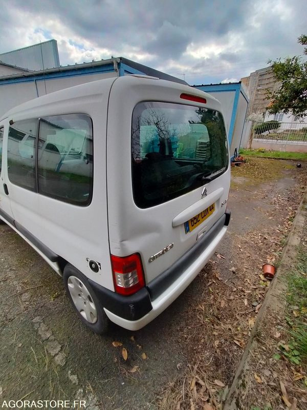 Citroen Berlingo Combispace ESS+GNV - 2007 - 62683kms - Osobní auto: obrázek 3 Citroen Berlingo Combispace ESS+GNV - 2007 - 62683kms - Osobní auto: obrázek 3
