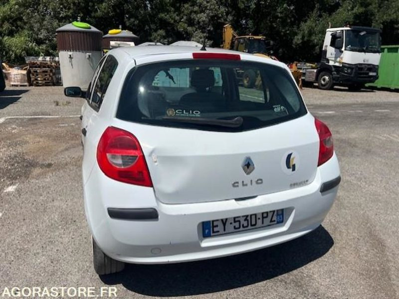 Clio BR1FOH 2006 - Osobní auto: obrázek 5 Clio BR1FOH 2006 - Osobní auto: obrázek 5