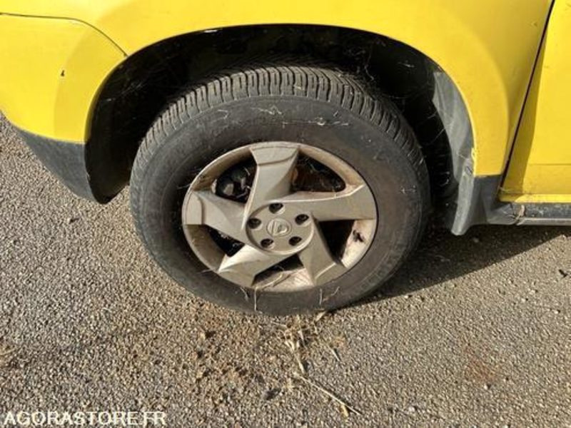 DACIA DUSTER - 2013 - 237032 KM - CZ107SC - SUV: obrázek 4 DACIA DUSTER - 2013 - 237032 KM - CZ107SC - SUV: obrázek 4