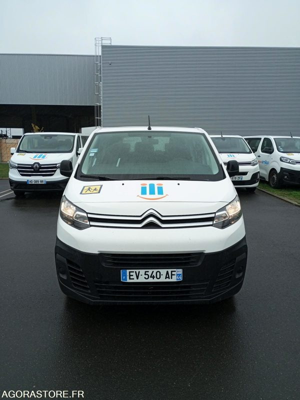 EV-540-AF - Roulant - CITROEN JUMPY SPACE TOURER - VP - 244 901 Kms - Minibus, Mikrobus: obrázek 5 EV-540-AF - Roulant - CITROEN JUMPY SPACE TOURER - VP - 244 901 Kms - Minibus, Mikrobus: obrázek 5