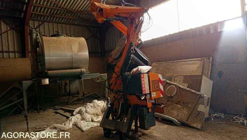 Epareuse Rousseau M65C K01 F35 - Příkopová sekačka: obrázek 1 Epareuse Rousseau M65C K01 F35 - Příkopová sekačka: obrázek 1