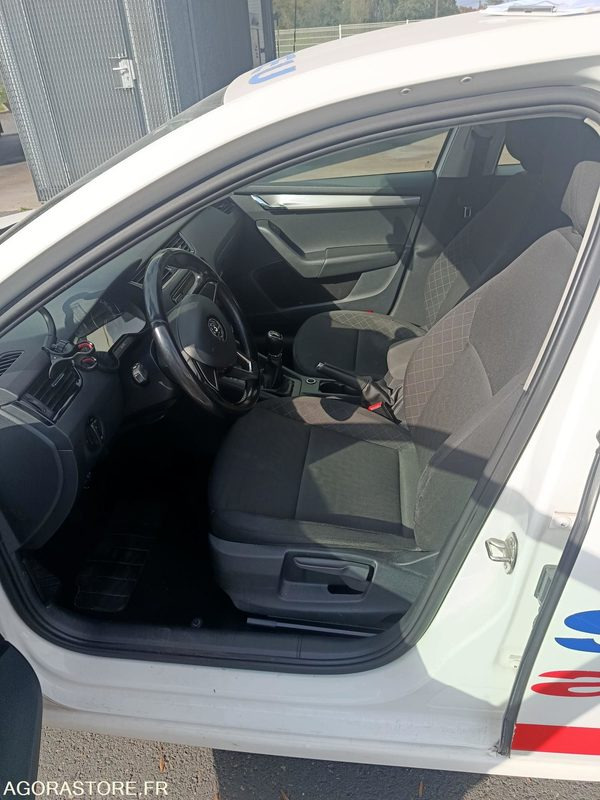 FB-732-ZZ - Non Roulant - SKODA OCTAVIA - VP - 309 757 Kms - Osobní auto: obrázek 5 FB-732-ZZ - Non Roulant - SKODA OCTAVIA - VP - 309 757 Kms - Osobní auto: obrázek 5