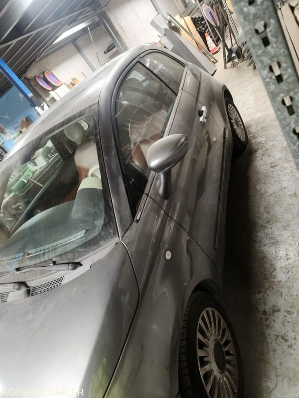 FIAT 500 - Osobní auto: obrázek 2 FIAT 500 - Osobní auto: obrázek 2