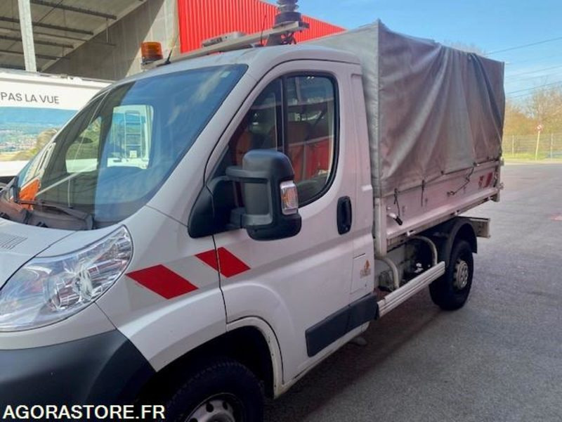 FIAT DUCATO 3347 - Furgon: obrázek 4 FIAT DUCATO 3347 - Furgon: obrázek 4