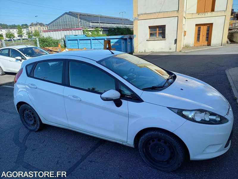 FORD FIESTA TDCI 70 FAP TREND 5 portes - Osobní auto: obrázek 1 FORD FIESTA TDCI 70 FAP TREND 5 portes - Osobní auto: obrázek 1