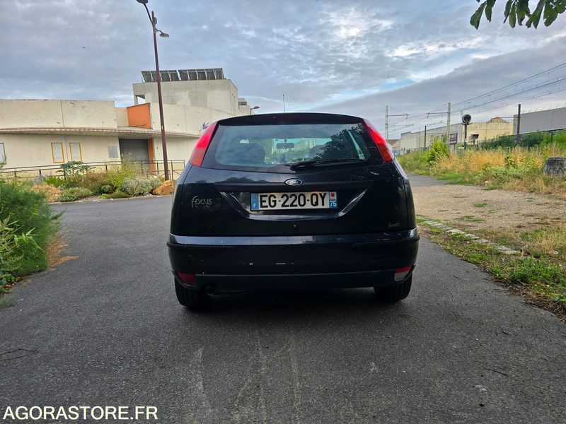 FORD FOCUS 1.6 - ESSENCE - 158 000 KM - Osobní auto: obrázek 3 FORD FOCUS 1.6 - ESSENCE - 158 000 KM - Osobní auto: obrázek 3