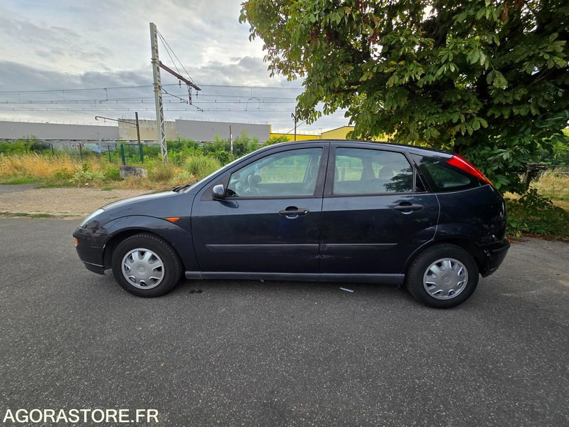 FORD FOCUS 1.6 - ESSENCE - 158 000 KM - Osobní auto: obrázek 1 FORD FOCUS 1.6 - ESSENCE - 158 000 KM - Osobní auto: obrázek 1