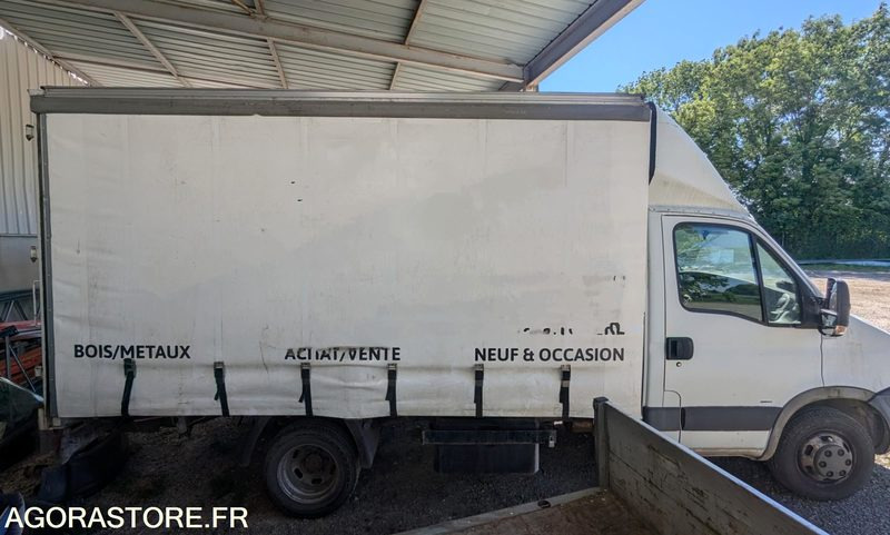FOURGON IVECO 35C18 - 2008 - 182 000 KM - Furgon: obrázek 3 FOURGON IVECO 35C18 - 2008 - 182 000 KM - Furgon: obrázek 3