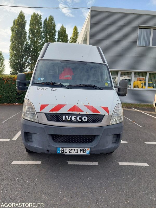 FOURGON IVECO AVEC GROUPE HP 371482 KMS / BC273MB (VENTE EXPORT UNIQUEMENT) - Furgon: obrázek 1 FOURGON IVECO AVEC GROUPE HP 371482 KMS / BC273MB (VENTE EXPORT UNIQUEMENT) - Furgon: obrázek 1