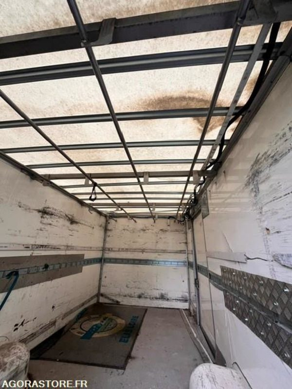 FOURGON - RENAULT MASTER - 2014 / 390390KM (DL 335 WG) Non Roualnt - Furgon: obrázek 4 FOURGON - RENAULT MASTER - 2014 / 390390KM (DL 335 WG) Non Roualnt - Furgon: obrázek 4