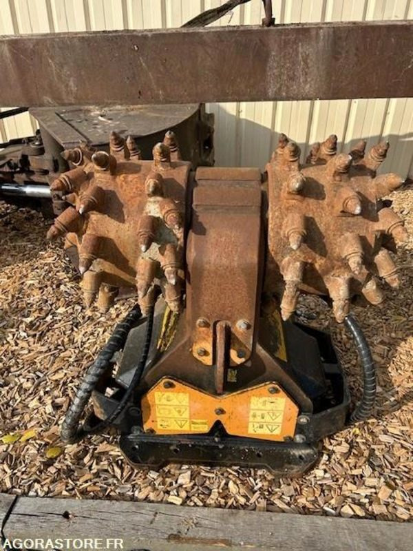 FRAISE HYDRAULIQUE DE DEMONSTRATION MB CRUSHER POUR PELLE 18-25 TONNES 2019 - Stavební zařízení: obrázek 1 FRAISE HYDRAULIQUE DE DEMONSTRATION MB CRUSHER POUR PELLE 18-25 TONNES 2019 - Stavební zařízení: obrázek 1