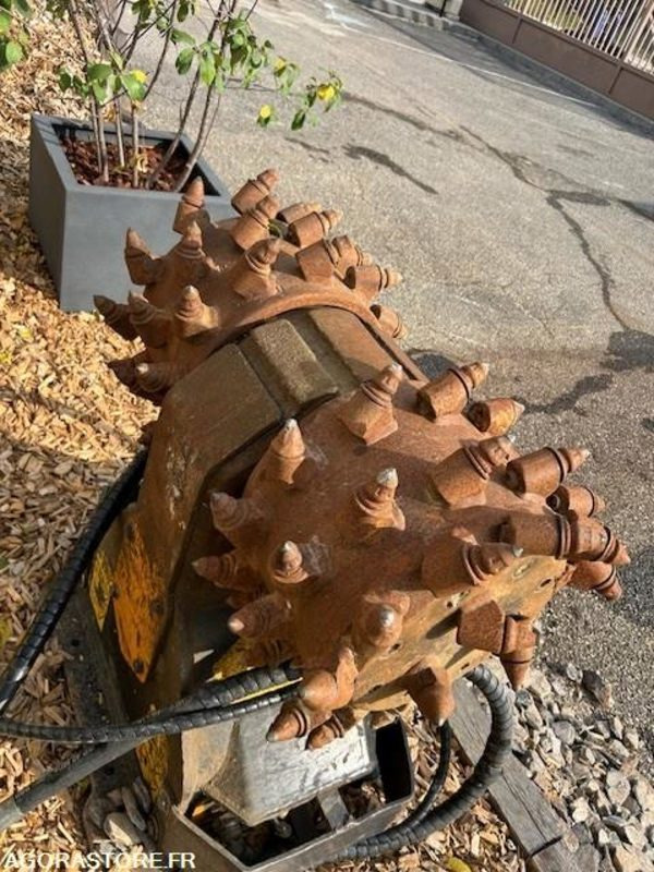 FRAISE HYDRAULIQUE DE DEMONSTRATION MB CRUSHER POUR PELLE 18-25 TONNES 2019 - Stavební zařízení: obrázek 3 FRAISE HYDRAULIQUE DE DEMONSTRATION MB CRUSHER POUR PELLE 18-25 TONNES 2019 - Stavební zařízení: obrázek 3
